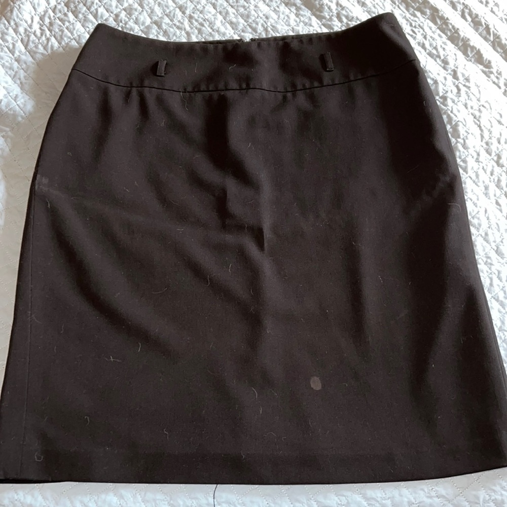 Excellent condition fully lined skirt with belt loops